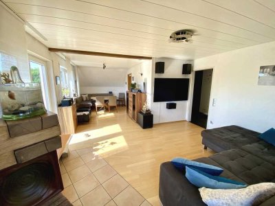 FAMILIENOASE: Großzügige und modernisierte 4-Zimmer-Maisonette-Wohnung!