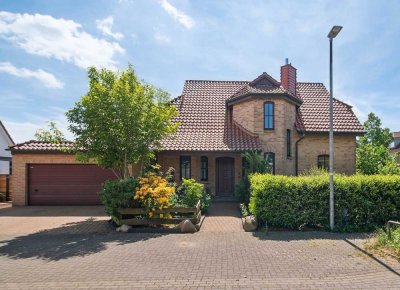 Freistehendes Architektenhaus mit Südgarten und viel Platz für die ganze Familie
