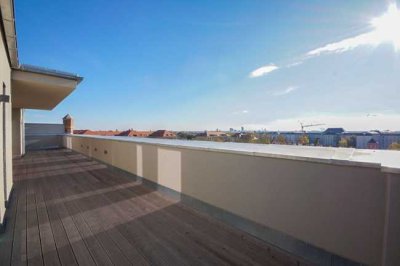 Penthouse mit allem, was das Herz begehrt - Nicht einsehbar !!|  Sauna | 2 Bäder | Stellplätze |