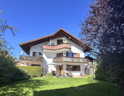 Besondere 3,5-Zi.-DG-Wohnung – zentral, mit Südbalkon & praktischem Hobbyraum