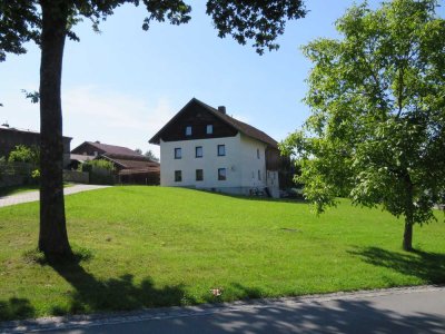 Dreiseit-Hofstelle in absolut ruhiger Ortsrandlage mit Fernsicht Nähe Kirchdorf im Wald
