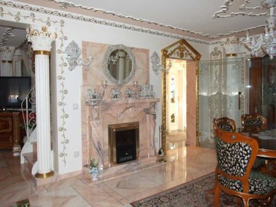 Von Privat * 170 qm auf 2 Etagen mit Exklusiver Ausstattung *