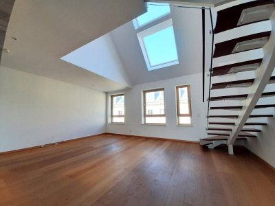 Exklusive Maisonette-Wohnung im Dachgeschoss mit großzügiger Terrasse | 4 Zimmer | Klimatisiert