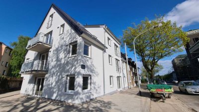 Modern geschnittene 4-Zimmer Maisonette-Wohnung mit Balkon in KFW55-Neubau