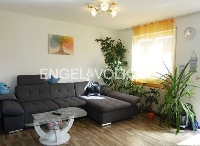 Gut geschnittene Maisonette-Wohnung in einer komplett betreuten Wohnanlage • TG-Platz und EBK ink...