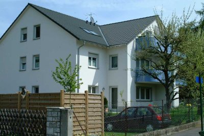 Helle 3-Zimmer-Wohnung mit gehobener Innenausstattung und Einbauküche