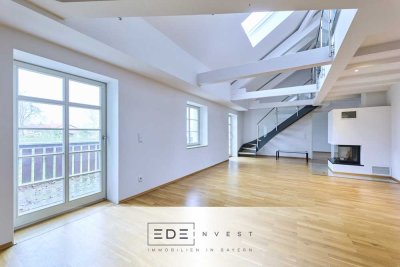Großzügige Altbau-Dachgeschosswohnung mit Alpenblick!
