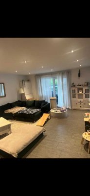 Zentrale 4-Zimmer EG Wohnung zu vermieten