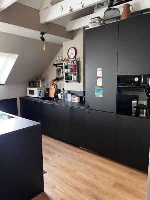 Exklusive 2-Zimmer möblierte Wohnung mit Balkon und EBK in Hamburg Barmbek
