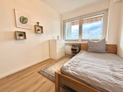 .. MÖBELIERTES WG-ZIMMER MIT TOLLEM AUSBLICK ..