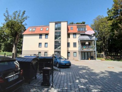 Schöne 4-Zimmer Wohnung mit Balkon zu verkaufen