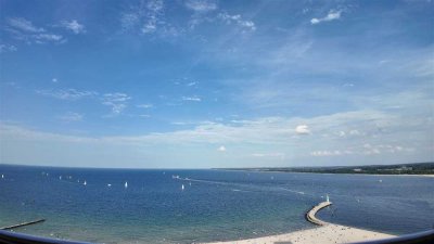 Moderne Ecksuite 
Meerblick soweit das Auge reicht.