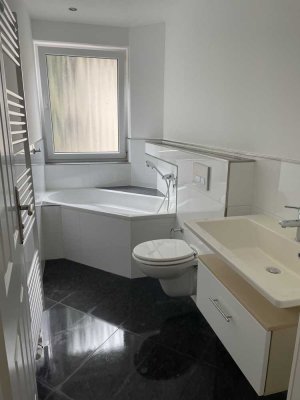 TOP 2,5 Raum Wohnung Essen Holsterhausen