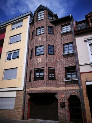 Freundliche 3-Zimmer-Wohnung mit gehobener Innenausstattung mit Balkon und EBK in Frankenthal