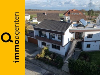 Bezugsfrei! Zweifamilienhaus mit vielseitigen Nutzungsmöglichkeiten in ruhiger Lage