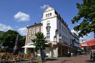 Traumhafte 3 Zimmer-Altbauwohnung im 1. OG eines 3 Parteienhauses in der Fußgängerzone von Hilden