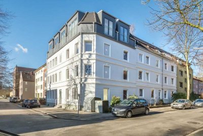 Möblierte Maisonette-Wohnung mit Kamin & Design-Charme in Hamburg-Wandsbek