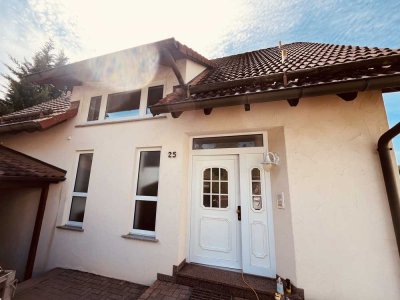 Großzügiges, neu renoviertes Zuhause in ruhiger Naturlage - mit Sonnenterasse und Wohlfühlgarantie