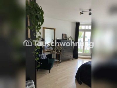 Tauschwohnung: Schöne Altbauwohnung mit hohen Decken an den Arcaden