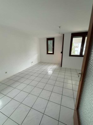 Stilvolle, gepflegte 1-Raum-Wohnung mit Balkon und EBK in Stuttgart