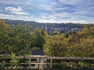 Maisonette-Wohnung mit Haus-Charakter & traumhaftem Ausblick