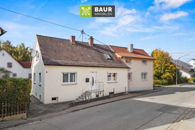 SOFORT FREI! Kleine Doppelhaushälfte in Holzheim