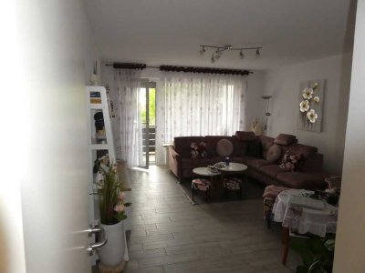 Attraktive 3-Zimmer-Wohnung mit Balkon in ruhiger Lage von Straubing – Hochparterre, modernisiert &