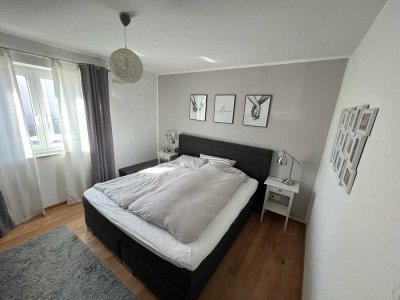 Neuwertige 4-Raum-Wohnung mit Terrasse, großem Garten und Einbauküche in Langerringen