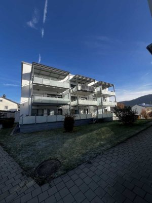 Moderne 2,5-Zimmer Dachgeschosswohnung mit Balkon in Rietheim-Weilheim
