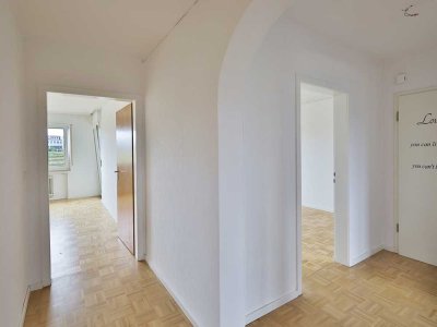 Helle, sanierte 3-Zimmer-Wohnung mit Balkon und Stellplatz