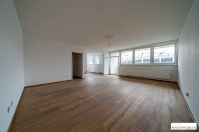 Zur Gänze sanierte 3 Zimmer-Wohnung mit großzügiger Loggia &amp; Fernblick – Spitalgasse 1, Wiener Neustadt