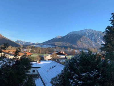 Schönes 2,5-Zimmer kleines Haus mit EBK in Ruhpolding