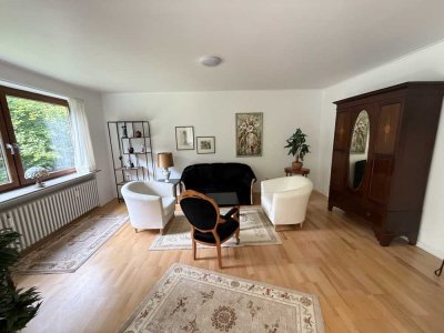 Erstbezug nach Sanierung und Einbauküche: Stilvolle 3-Raum-Wohnung mit lux. Innenausstattung