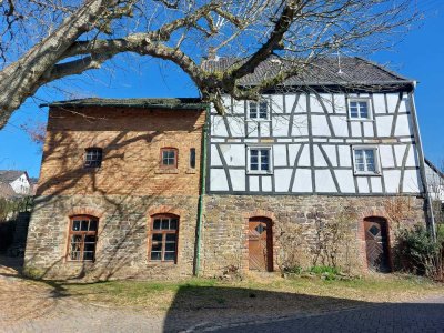 Historisches Fachwerkhaus im Herzen von Ruppichteroth