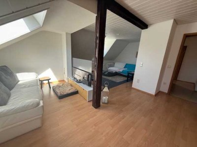Licht, Luft und Lebensgefühl – 4-Zimmer-Dachgeschosswohnung mit Charme