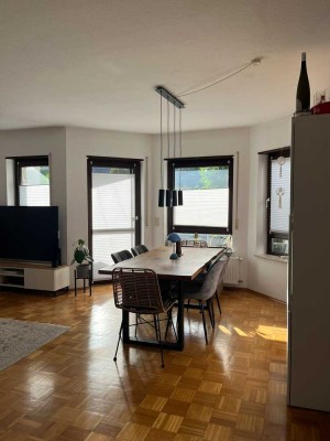 3-Zimmer EG-Wohnung mit Terrasse, Garten und Carport