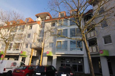 ***Charmante 2 ZKB mit Loggia und TG-Stellplatz im Herzen von Dietzenbach***