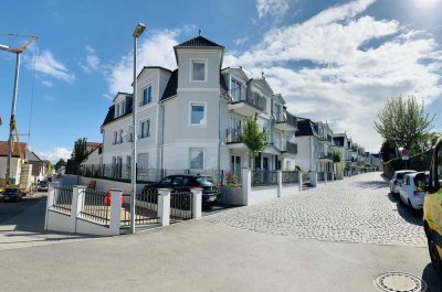 EINZIEHEN UND WOHLFÜHLEN! Charmante 3-Zi-DG-Wohnung,  Einbauküche,2 Balkone, Kamin, Sauna