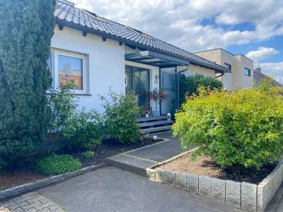 Elegantes Einfamilienhaus mit viel Platz und lichtdurchfluteten Räumen