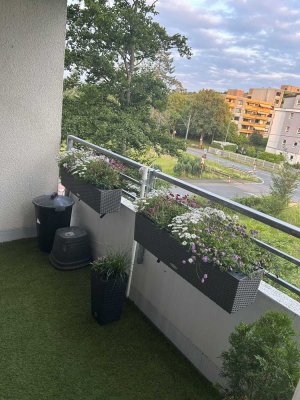 Nachmieter gesucht: Ansprechende 2-Zimmer-Wohnung mit Balkon und Einbauküche in Oberursel (Taunus)