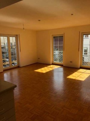 Vollständig renovierte 2-Zimmer-Wohnung mit Einbauküche in Hungen Bellersheim