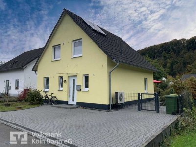 Windeck-Herchen - Junges, freistehendes Einfamilienhaus mit schönem Grundstück.