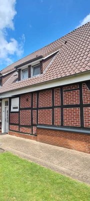 Stilvolle, neu modernisierte 2-Raum-Wohnung mit gehobener Innenausstattung in Rotenburg (Wümme)