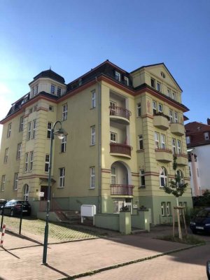 Altbau, 3 Zi., 2 Balkone, Parkett, Wildenbruchstr.