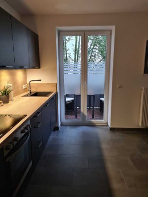 Sanierte 2-Zimmer-Wohnung mit Balkon und Einbauküche in Hannover