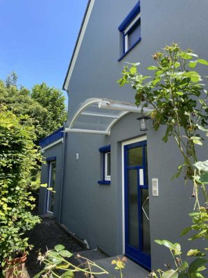Frisch renovierte DHH in toller Aussichtslage von Esslingen, mit vielen Extras