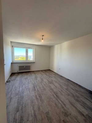 Zentrale und sanierte 1-Zimmer-Wohnung in Erlangen, nähe Siemens Campus