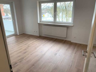 Erdgeschoß mit Balkon!  Super schöne 3-Zimmer-Wohnung