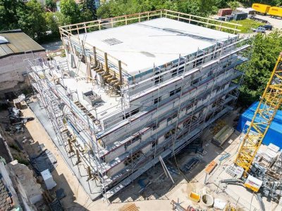 Hochwertige Neubauwohnung mit zwei Dachterrassen - KfW Programm "Klimafreundlicher Neubau" - in zent