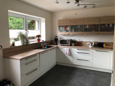 Freundliches Reihenhaus mit fünf Zimmern in Mönchengladbach